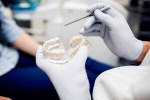 Medicinas más efectivas tras cirugía de encías y tratamientos dentales recomendados